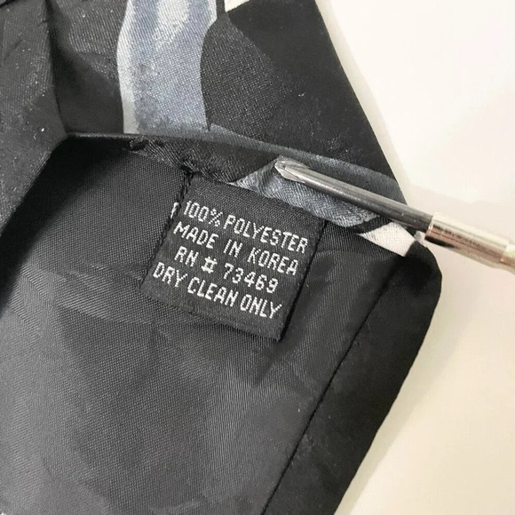 Vintage 1995 Looney Tunes Mania Mens Necktie Bugs Bunny 56 Inch - Picture 9 of 16